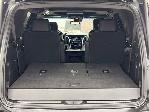 Used 2019 Cadillac Escalade Platinum image 26