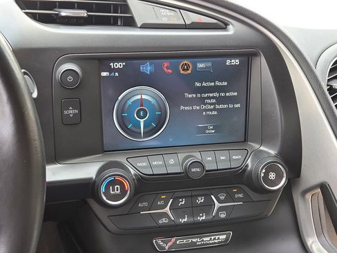 Used 2017 Chevrolet Corvette Stingray Coupe w/ 1LT RWD image 19