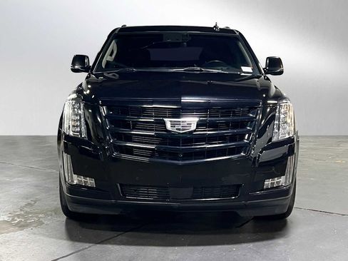 Used 2019 Cadillac Escalade Premium Luxury image 8