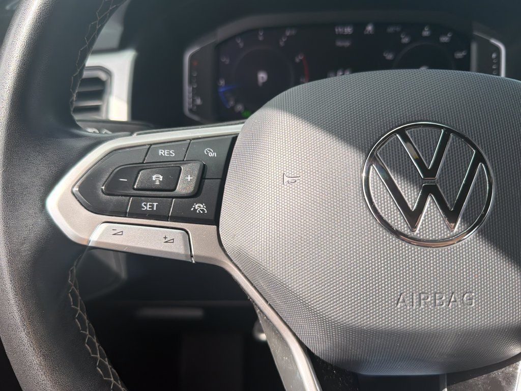 Certified 2023 Volkswagen Atlas Cross Sport SEL AWD/4WD image 13