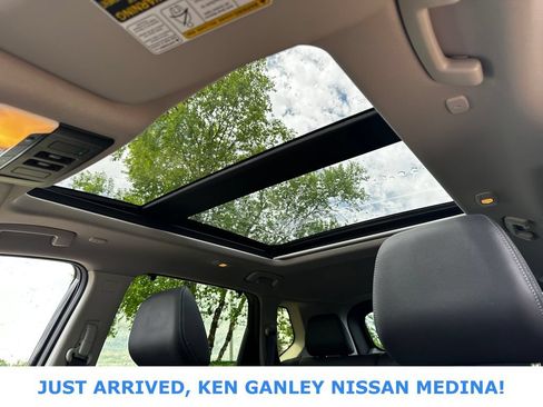 Certified 2023 Nissan Rogue SL w/ SL Premium Package AWD/4WD image 13