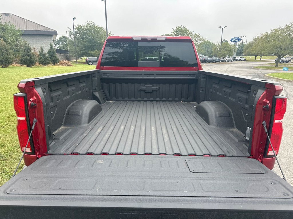 Used 2024 Chevrolet Silverado 2500 LTZ w/ LTZ Convenience Package AWD/4WD image 14