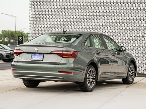 Used 2019 Volkswagen Jetta SEL FWD image 4