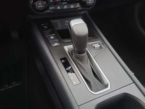 New 2026 Nissan Kicks SV w/ Cold Weather Package FWD image 23