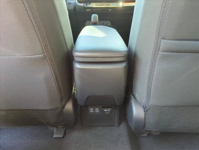New 2026 Toyota Prius Plug-In Hybrid FWD image 24