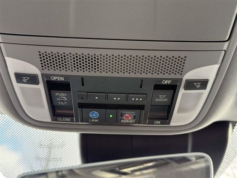 Certified 2020 Acura TLX w/ Technology Package image 23