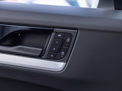 New 2026 Porsche Cayenne AWD/4WD image 44