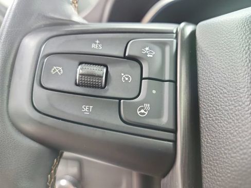 Used 2023 GMC Yukon XL AT4 AWD/4WD image 28