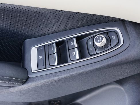 Used 2022 Subaru Ascent Touring w/ Popular Package #2A image 18