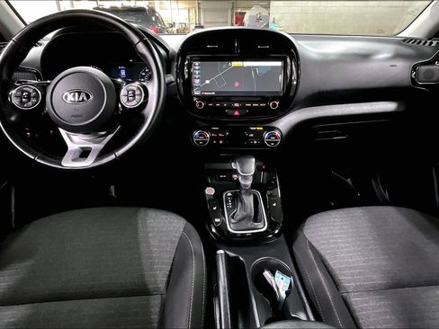 Used 2020 Kia Soul EX FWD image 16