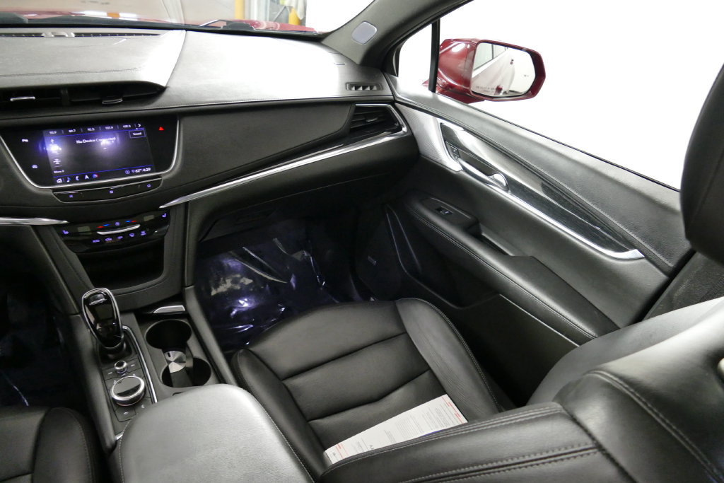 Used 2020 Cadillac XT5 Premium Luxury AWD/4WD image 26