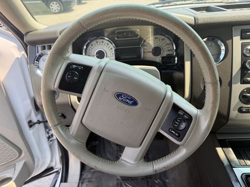 Used 2012 Ford Expedition XLT AWD/4WD image 15