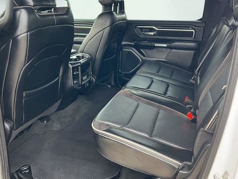Used 2024 RAM 1500 Laramie AWD/4WD image 18