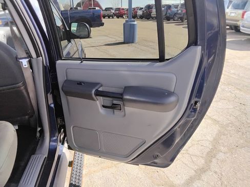 Used 2003 Ford Explorer Sport Trac XLS image 14