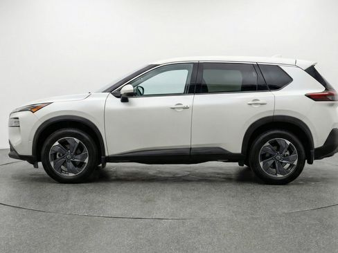 Used 2025 Nissan Rogue SV image 5