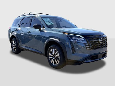 New 2026 Nissan Pathfinder SL image 8