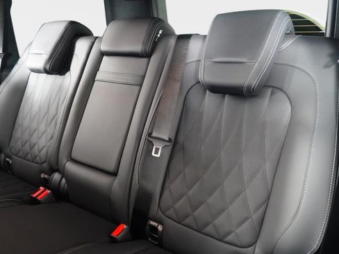 Used 2025 Mercedes-Benz G 63 AMG 4MATIC image 23