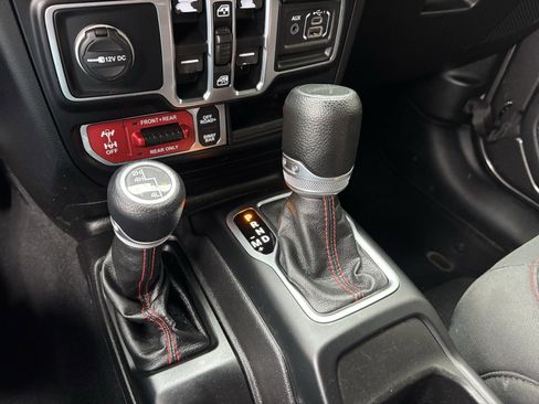 Used 2021 Jeep Gladiator Rubicon w/ Trailer Tow Package image 25