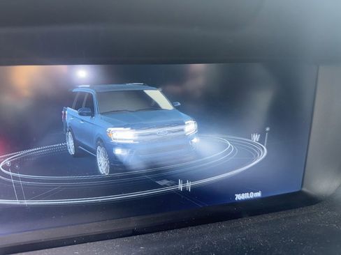 Used 2023 Ford Expedition Max Limited AWD/4WD image 5