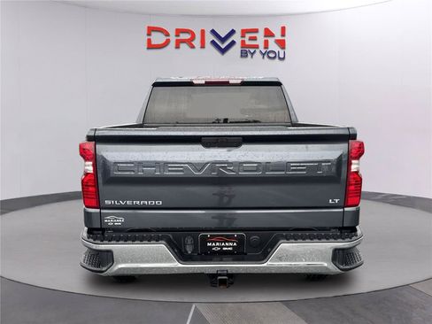 Used 2022 Chevrolet Silverado 1500 LT AWD/4WD image 5