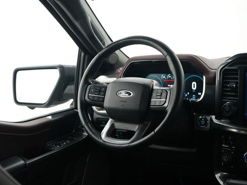 Used 2022 Ford F150 Lariat w/ Max Trailer Tow Package image 13