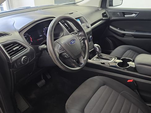 Used 2018 Ford Edge SE FWD image 15
