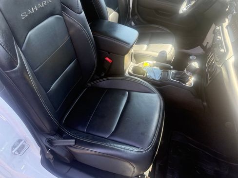 Certified 2019 Jeep Wrangler Unlimited Sahara AWD/4WD image 60