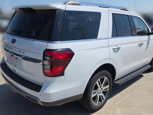 Used 2024 Ford Expedition Limited AWD/4WD image 5