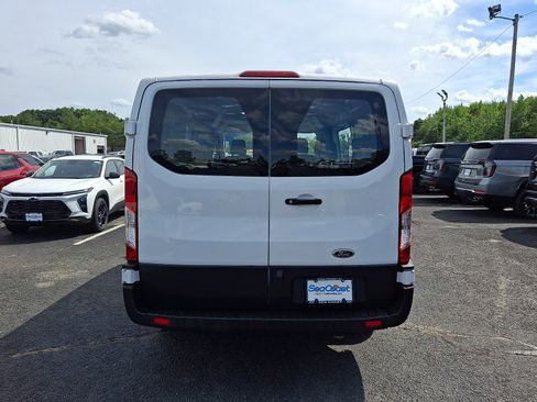 Used 2019 Ford Transit 250 130 Low Roof w/ Exterior Upgrade Package RWD image 6