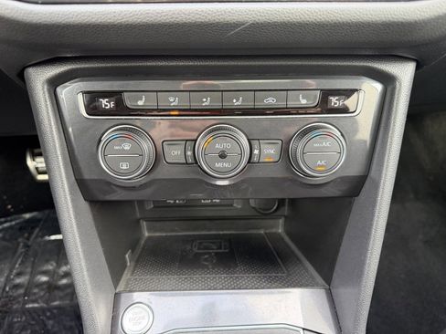 Used 2021 Volkswagen Tiguan SE R-Line image 22