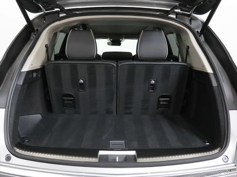 Certified 2026 Acura MDX SH-AWD w/ Advance Package image 28