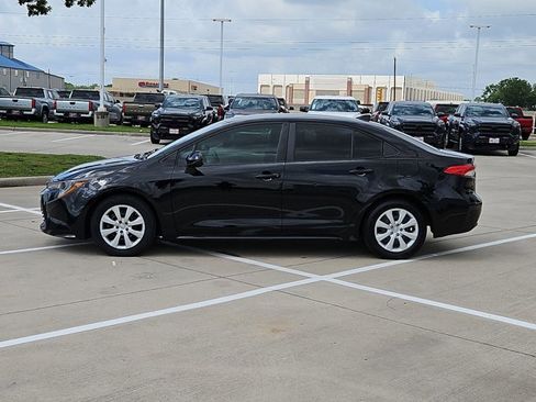 Used 2024 Toyota Corolla LE image 9