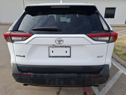 Used 2024 Toyota RAV4 XLE image 5