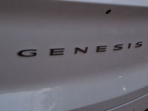 Used 2023 Genesis GV80 3.5T image 30