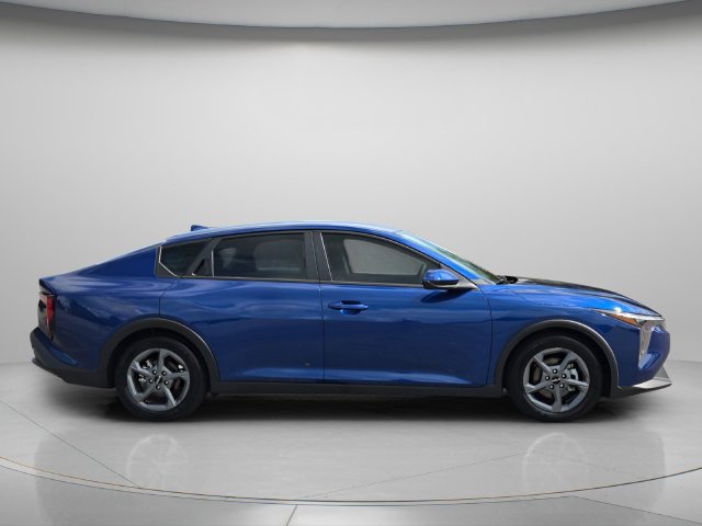 Used 2025 Kia K4 FWD image 9