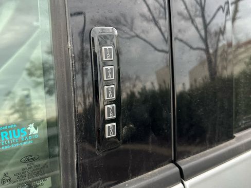 Used 2016 Ford F150 XLT w/ Equipment Group 302A Luxury image 5