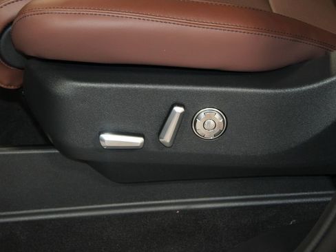 New 2025 Lincoln Navigator L Reserve image 25