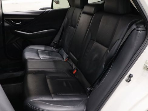 Used 2022 Subaru Outback Limited XT image 14