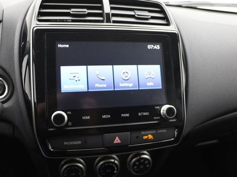 Used 2025 Mitsubishi Outlander Sport AWD image 21