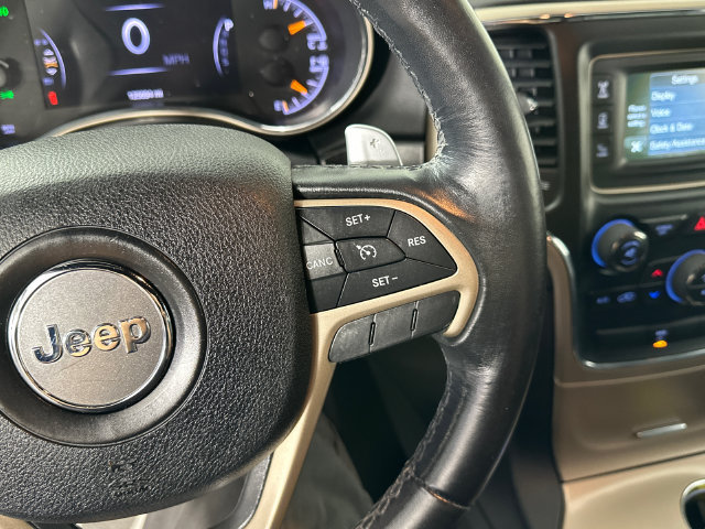 Used 2015 Jeep Grand Cherokee Laredo w/ Quick Order Package 23E AWD/4WD image 17