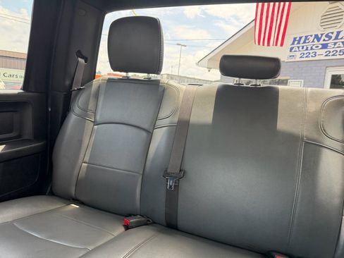 Used 2022 RAM 2500 Tradesman w/ Chrome Appearance Group RWD image 17