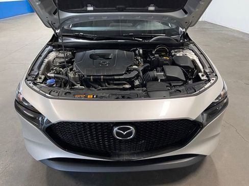 Used 2024 MAZDA MAZDA3 s FWD image 9
