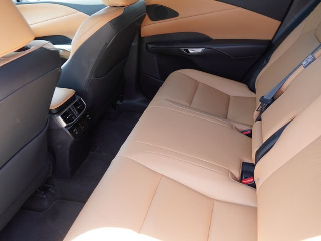 Used 2025 Lexus RX 350h w/ Kick Sensor & Tow Package AWD/4WD image 12