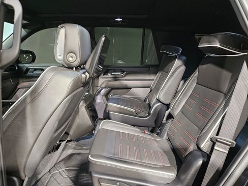 Used 2025 GMC Yukon AT4 Ultimate image 31