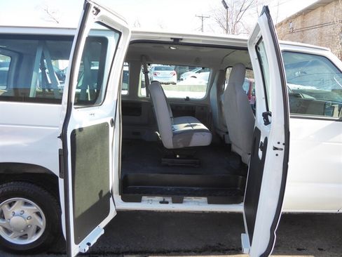 Used 2013 Ford E-350 and Econoline 350 XL image 23