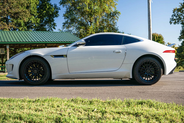 Used 2017 Jaguar F-TYPE Coupe RWD image 2