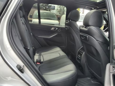 Used 2019 BMW X5 xDrive40i w/ Premium Package 2 AWD/4WD image 27