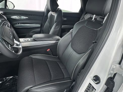 Used 2025 Genesis GV70 3.5T Sport image 10