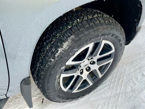 Used 2020 Chevrolet Silverado 1500 LT Trail Boss image 16