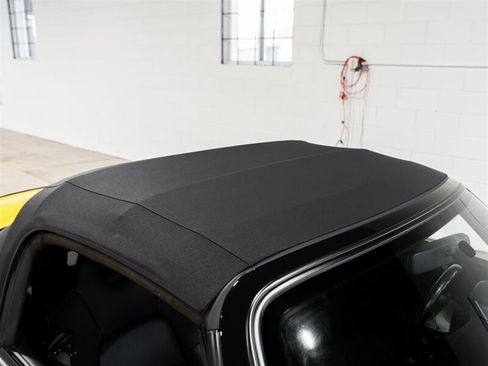 Used 2001 Honda S2000 image 18